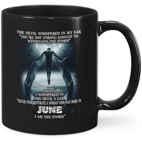 MG134_I am the storm - Never Underestimate ceremic black Mug 